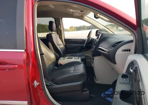 2015 Chrysler Town & Country Touring from USA, damaged, VIN 2C4RC1BG6FR601295